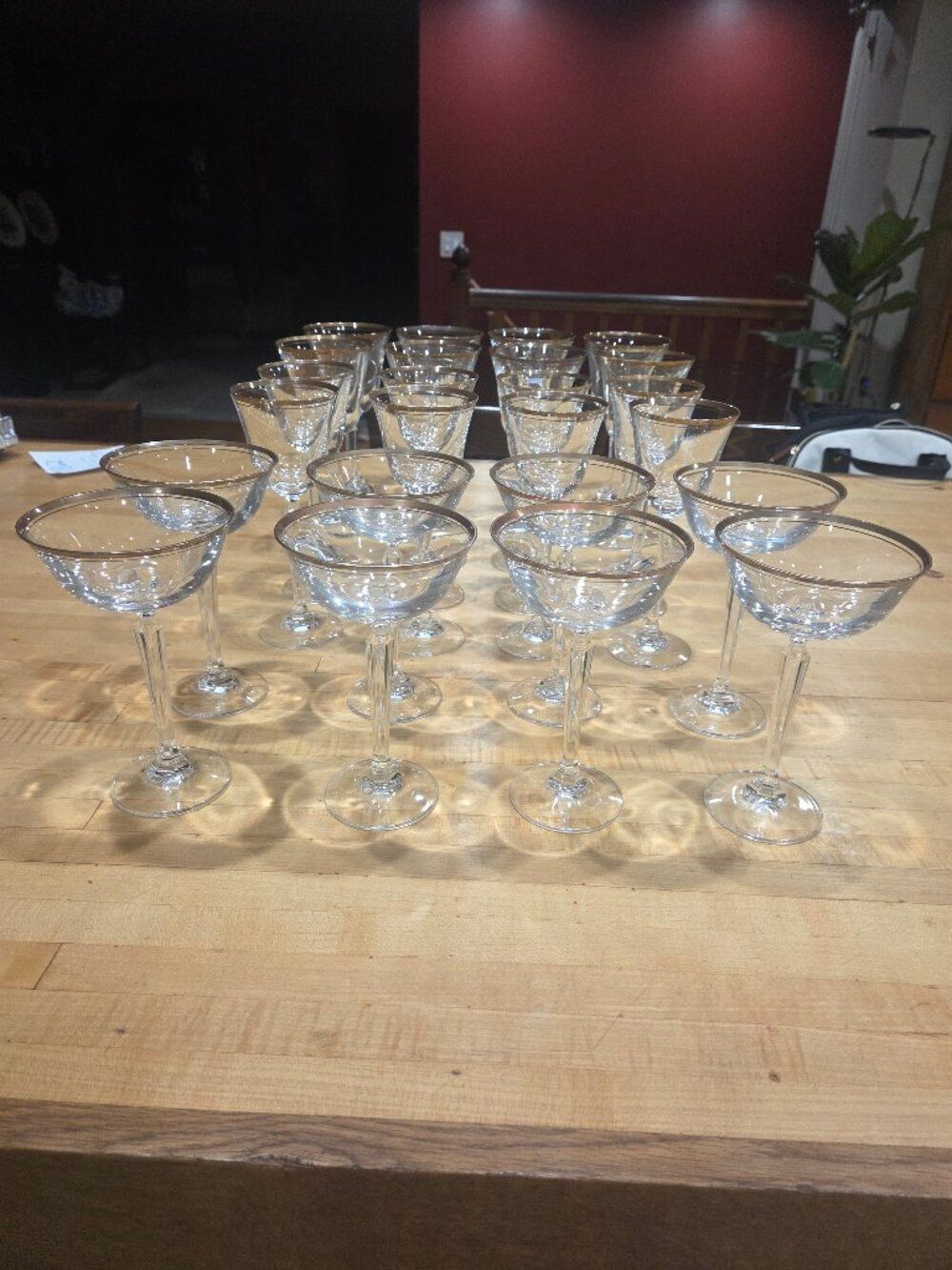 24pc Mikasa Wheaton Crystal Stemware Set Gold Rim Water Wine Champagne Glasses